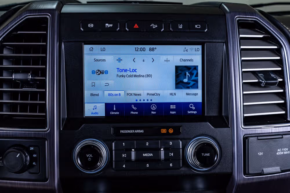 2020 Ford F-350 Super Duty Limited Crew Cab Image 25
