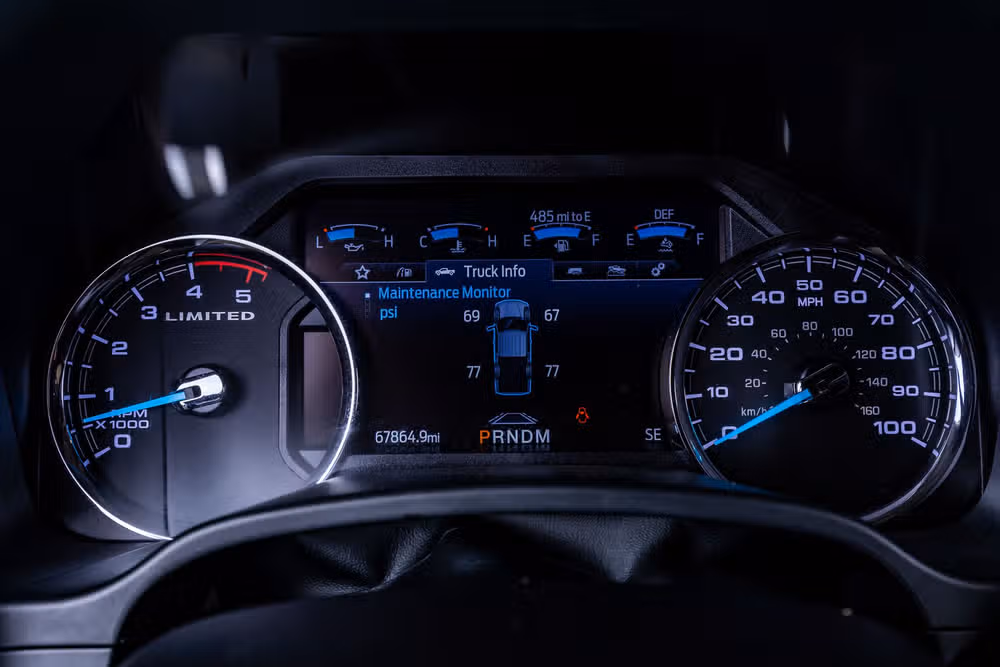2020 Ford F-350 Super Duty Limited Crew Cab Image 20
