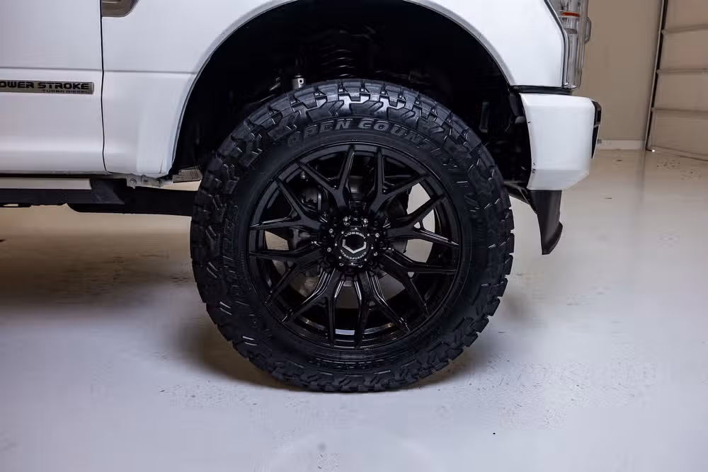 2020 Ford F-350 Super Duty Limited Crew Cab Image 12