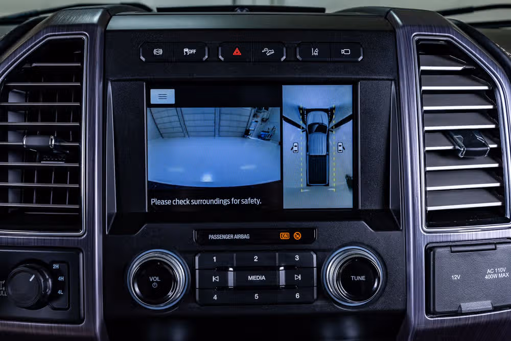 2020 Ford F-350 Super Duty Limited Crew Cab Image 26