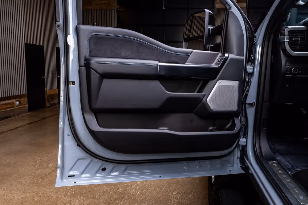 2026 Ford F-250 Super Duty Platinum Crew Cab Image 38