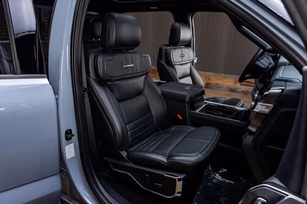 2026 Ford F-250 Super Duty Platinum Crew Cab Image 33