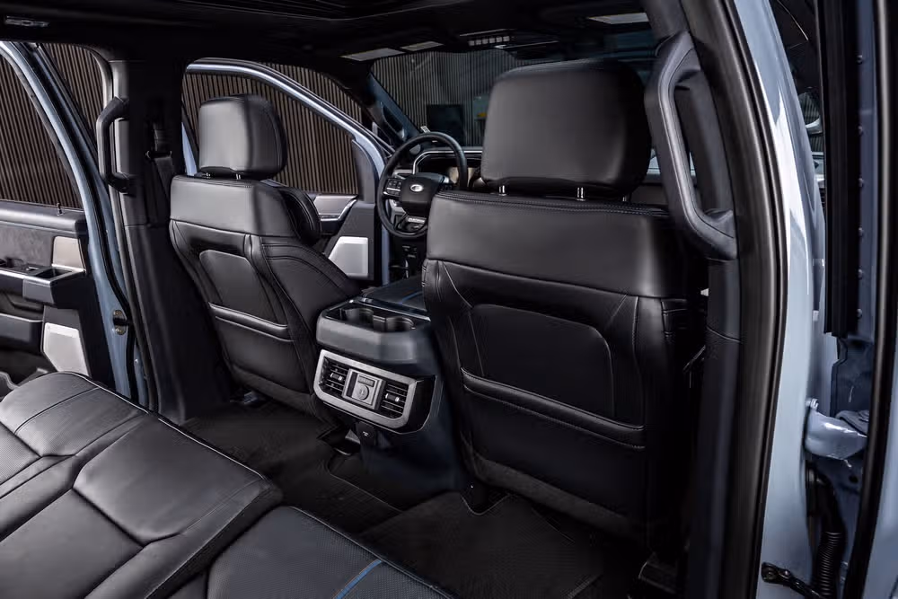 2026 Ford F-250 Super Duty Platinum Crew Cab Image 34