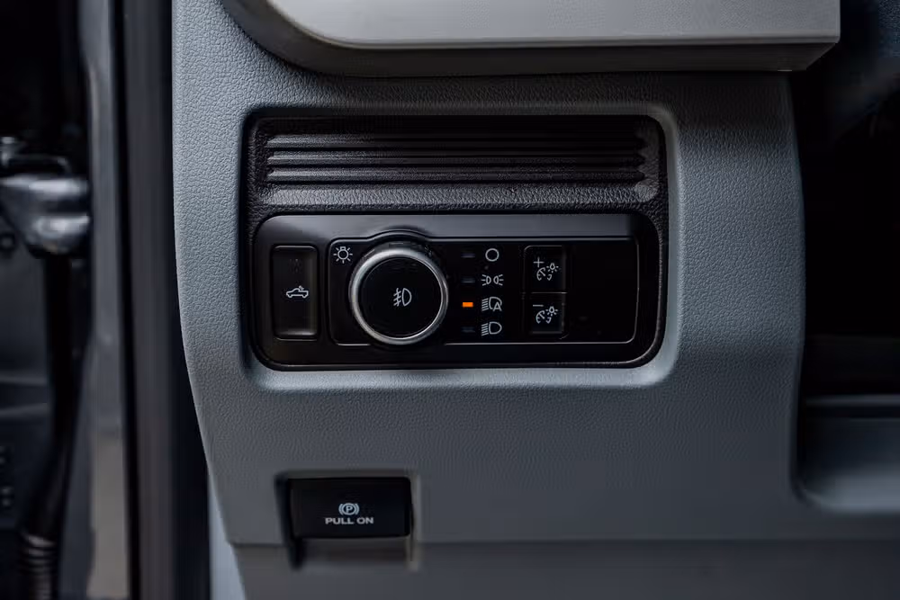2026 Ford F-250 Super Duty XL Crew Cab Image 22