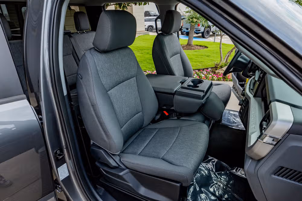 2026 Ford F-250 Super Duty XL Crew Cab Image 31