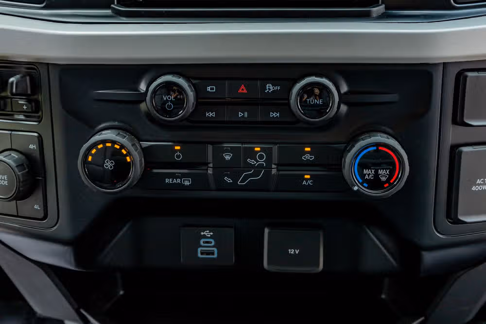 2026 Ford F-250 Super Duty XL Crew Cab Image 27