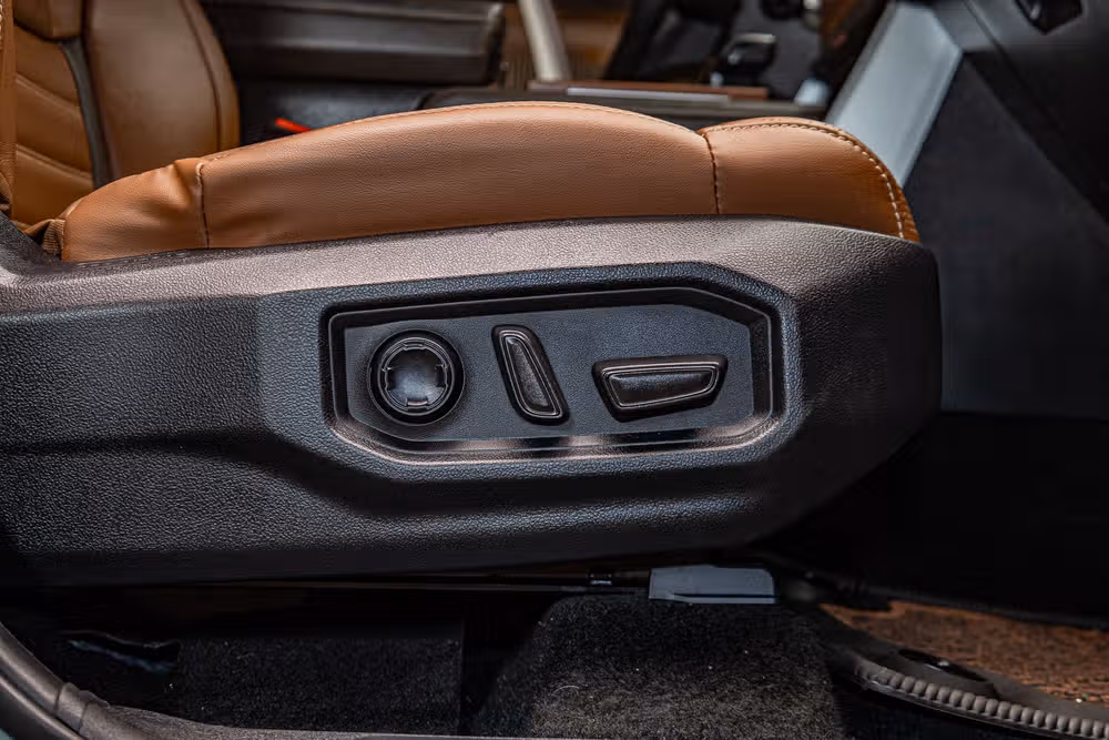 2024 Toyota Tundra 1794 Edition HV CrewMax Image 27