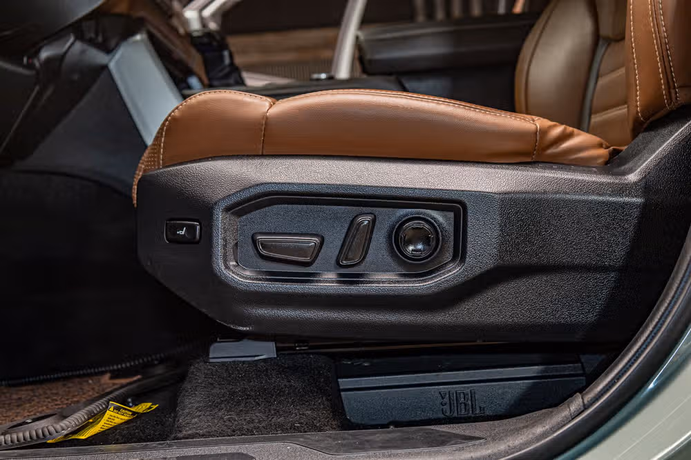 2024 Toyota Tundra 1794 Edition HV CrewMax Image 22