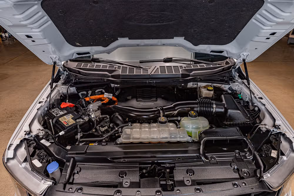 2023 Ford F-150 Lariat SuperCrew Image 35