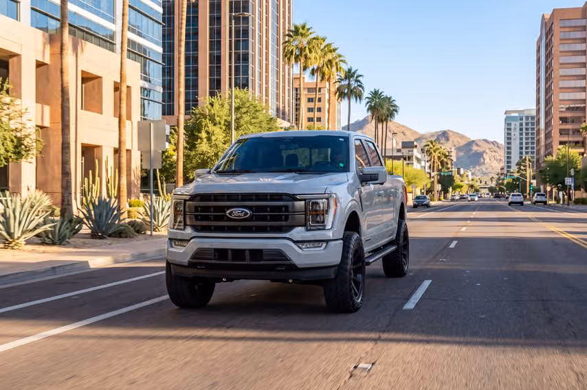2023 Ford F-150 Lariat SuperCrew Image 37
