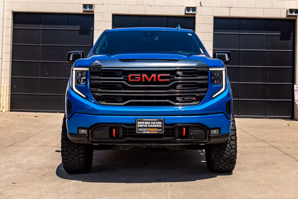 2022 GMC Sierra 1500 AT4 Crew Cab Image 2