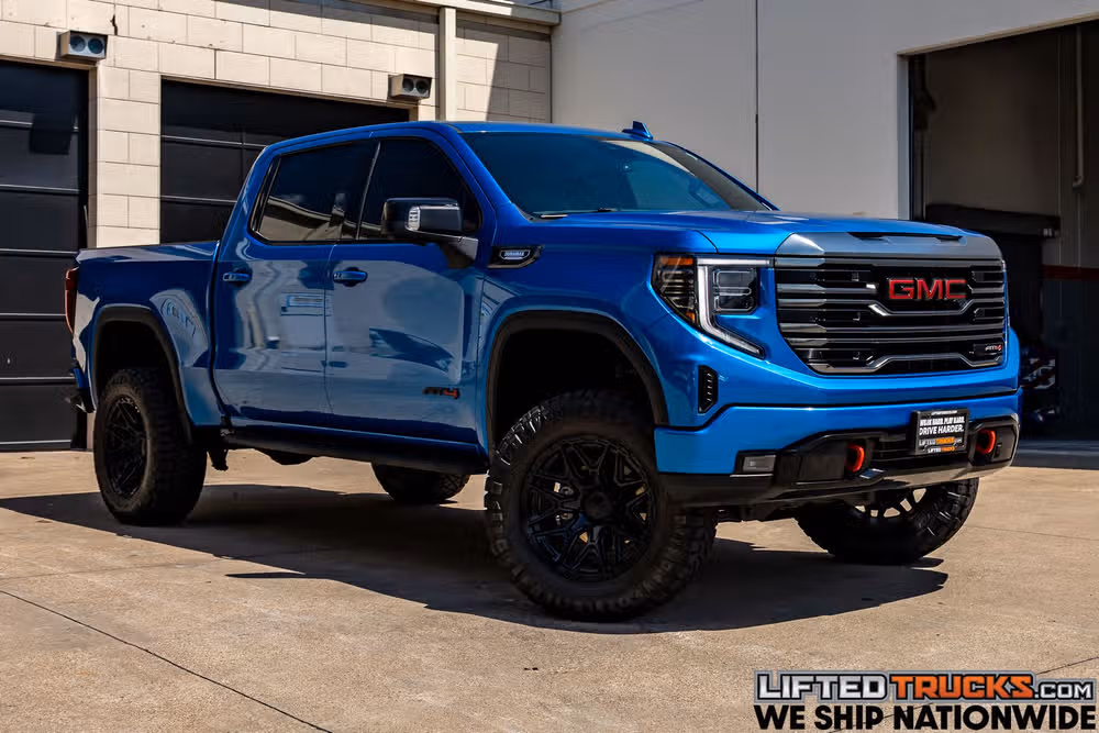 2022 GMC Sierra 1500 AT4 Crew Cab Image 1