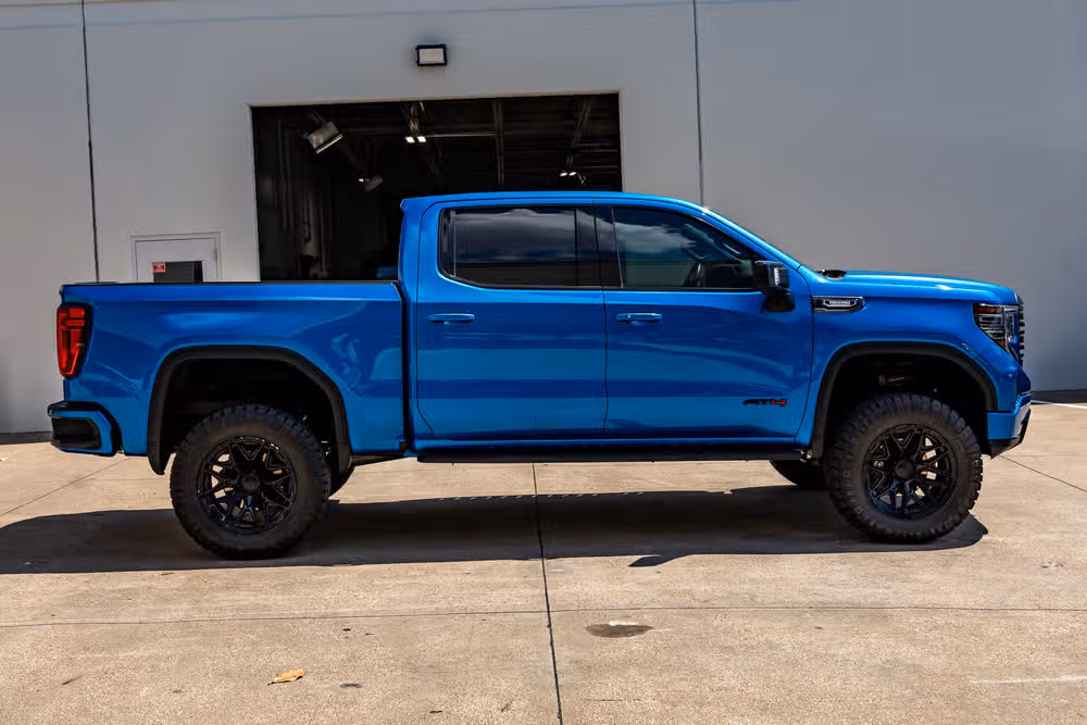 2022 GMC Sierra 1500 AT4 Crew Cab Image 10