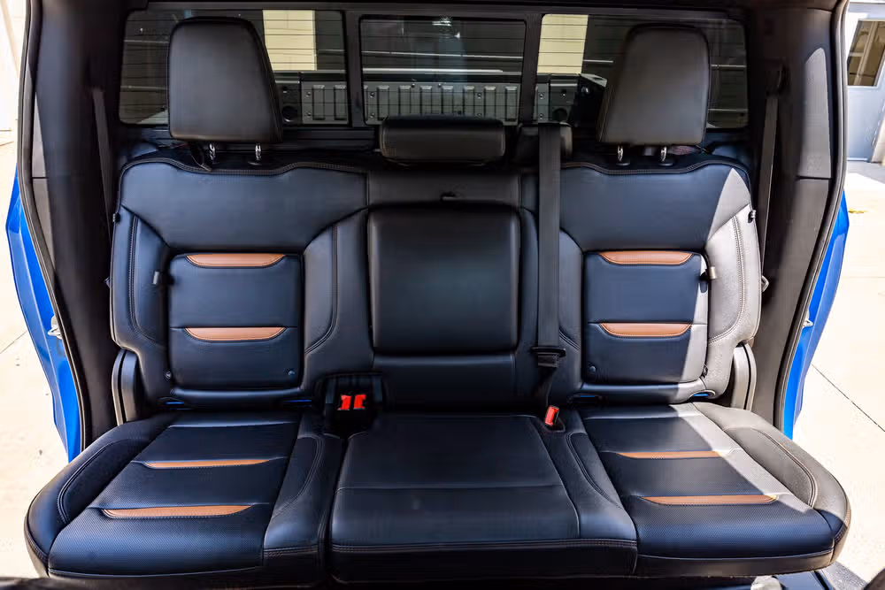 2022 GMC Sierra 1500 AT4 Crew Cab Image 34