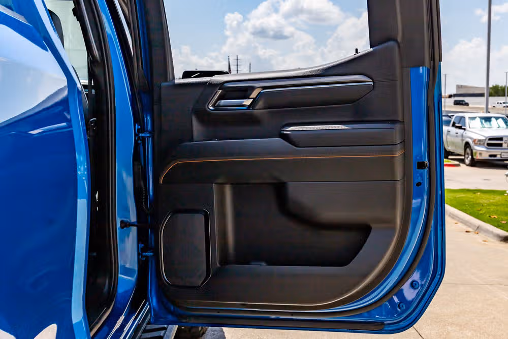 2022 GMC Sierra 1500 AT4 Crew Cab Image 38