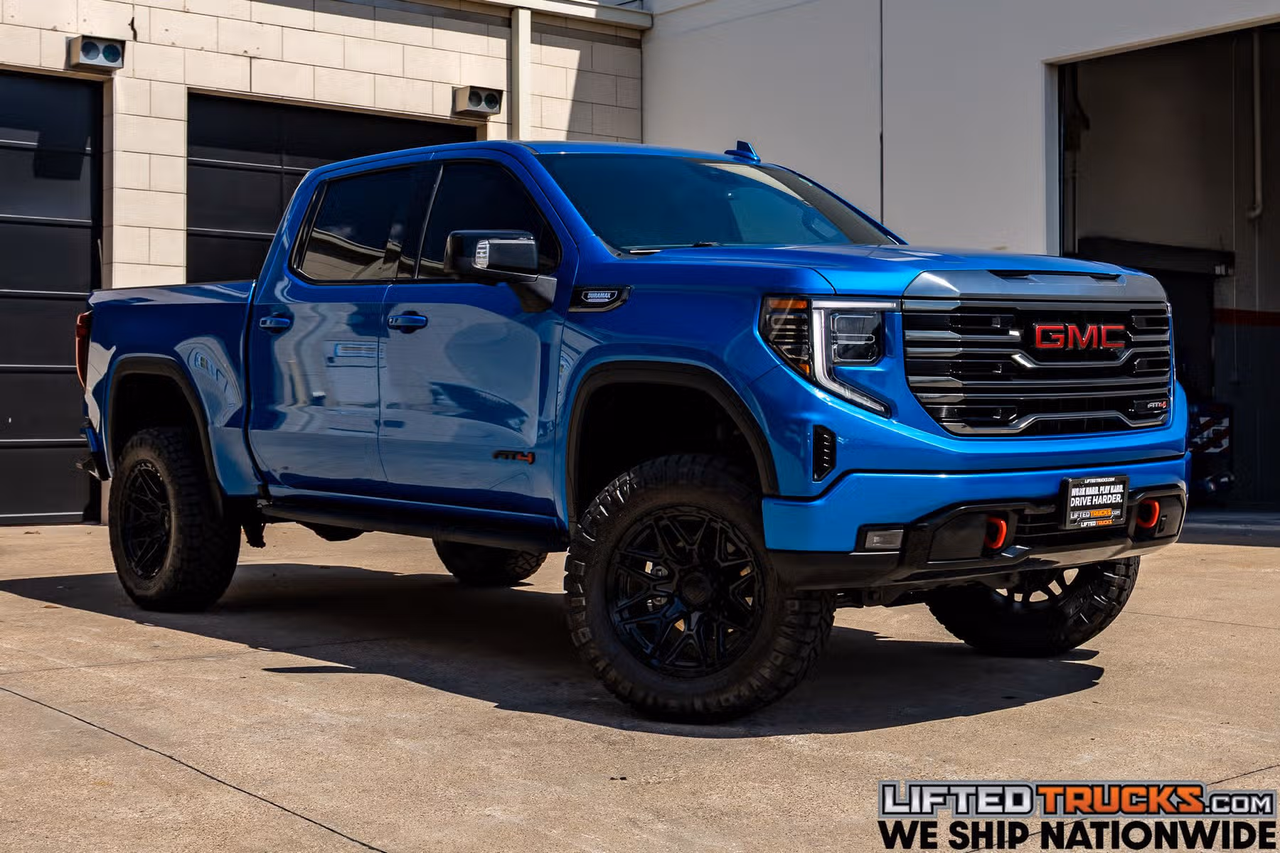 2022 GMC Sierra 1500 AT4 Crew Cab Image 1