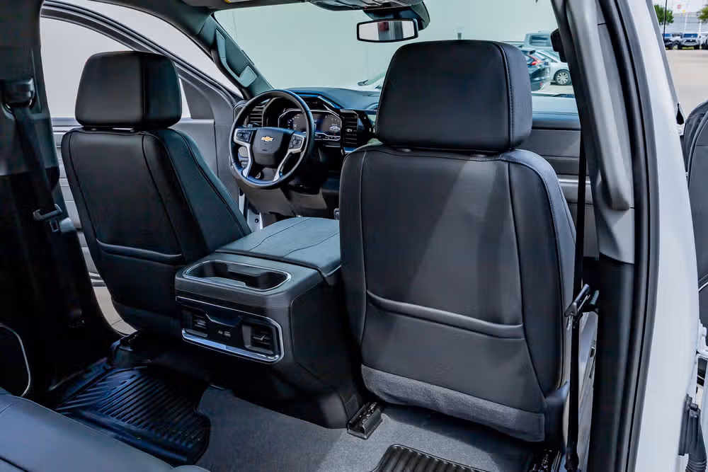 2025 Chevrolet Silverado 1500 LTZ Crew Cab Image 31