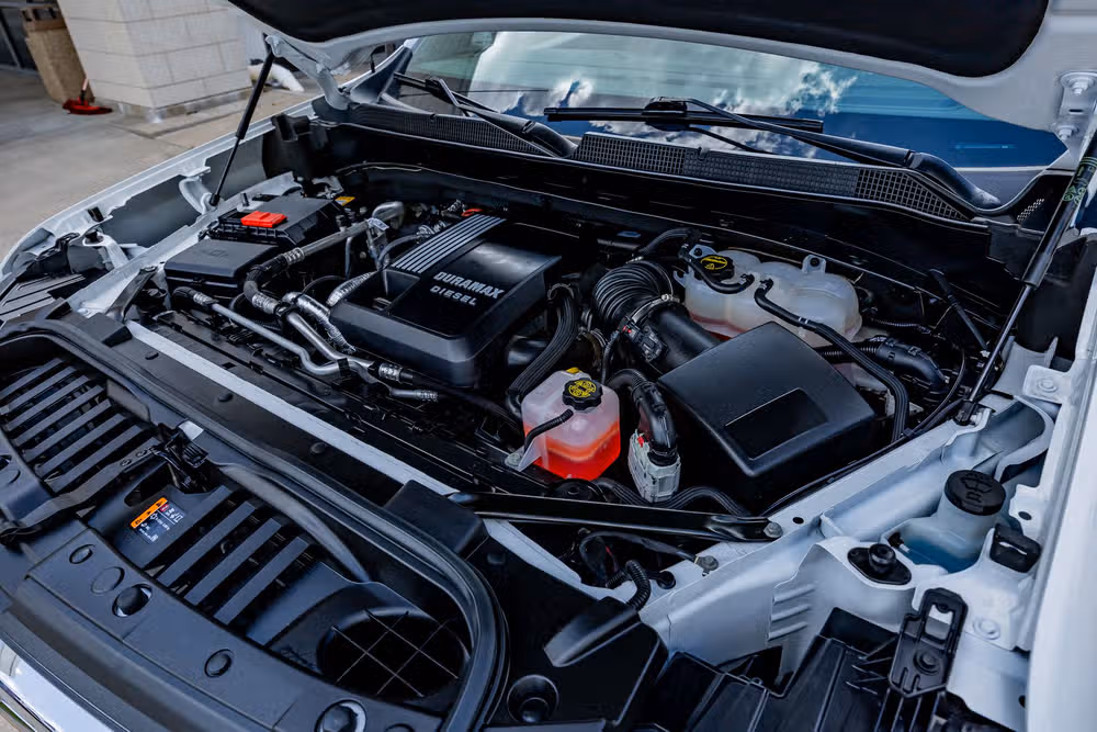 2025 Chevrolet Silverado 1500 LTZ Crew Cab Image 39