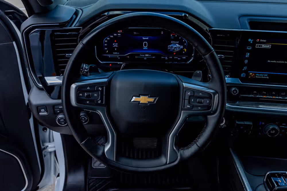 2025 Chevrolet Silverado 1500 LTZ Crew Cab Image 18