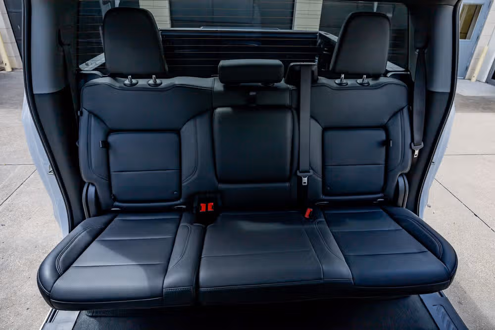 2025 Chevrolet Silverado 1500 LTZ Crew Cab Image 34