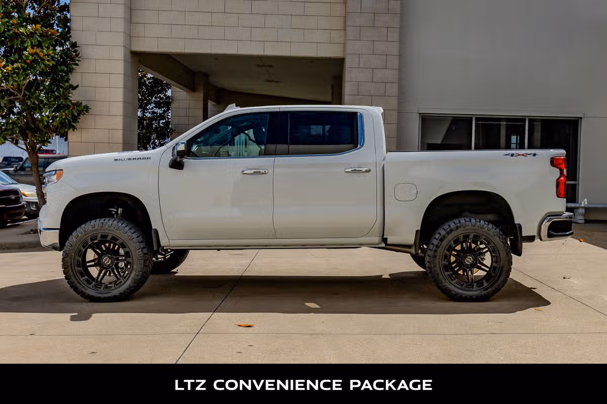 2025 Chevrolet Silverado 1500 LTZ Crew Cab