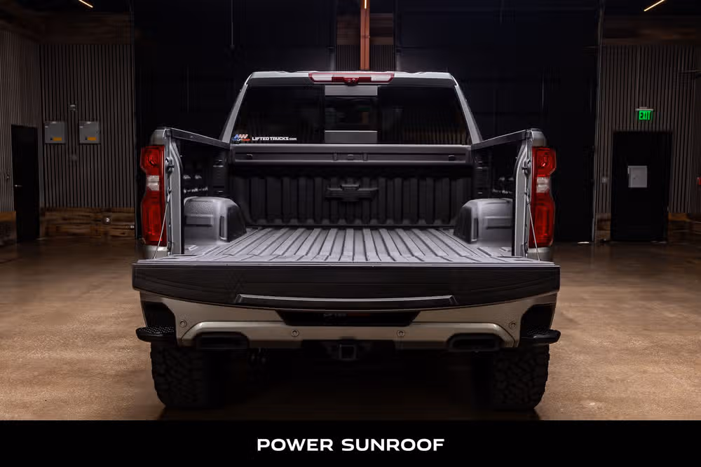 2025 Chevrolet Silverado 1500 High Country Crew Cab Image 9