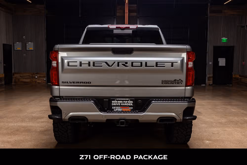 2025 Chevrolet Silverado 1500 High Country Crew Cab Image 8