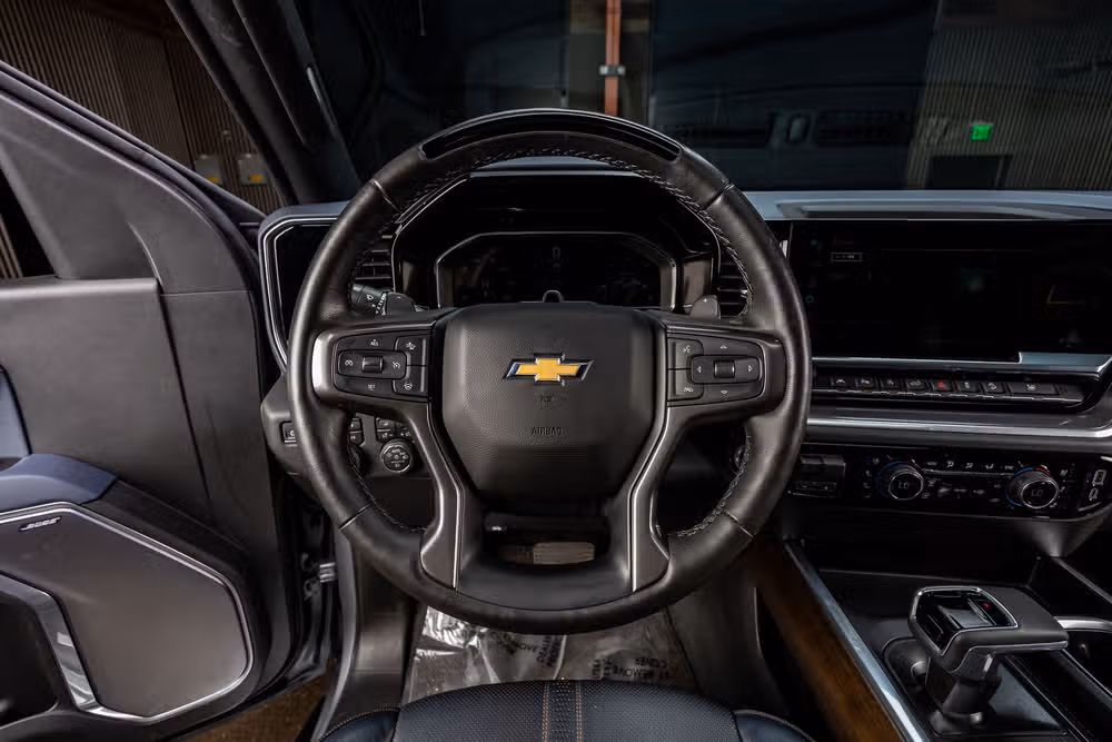 2025 Chevrolet Silverado 1500 High Country Crew Cab Image 19
