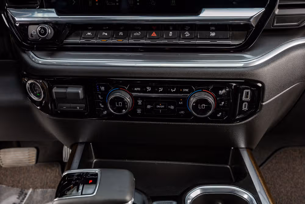 2025 Chevrolet Silverado 1500 High Country Crew Cab Image 27