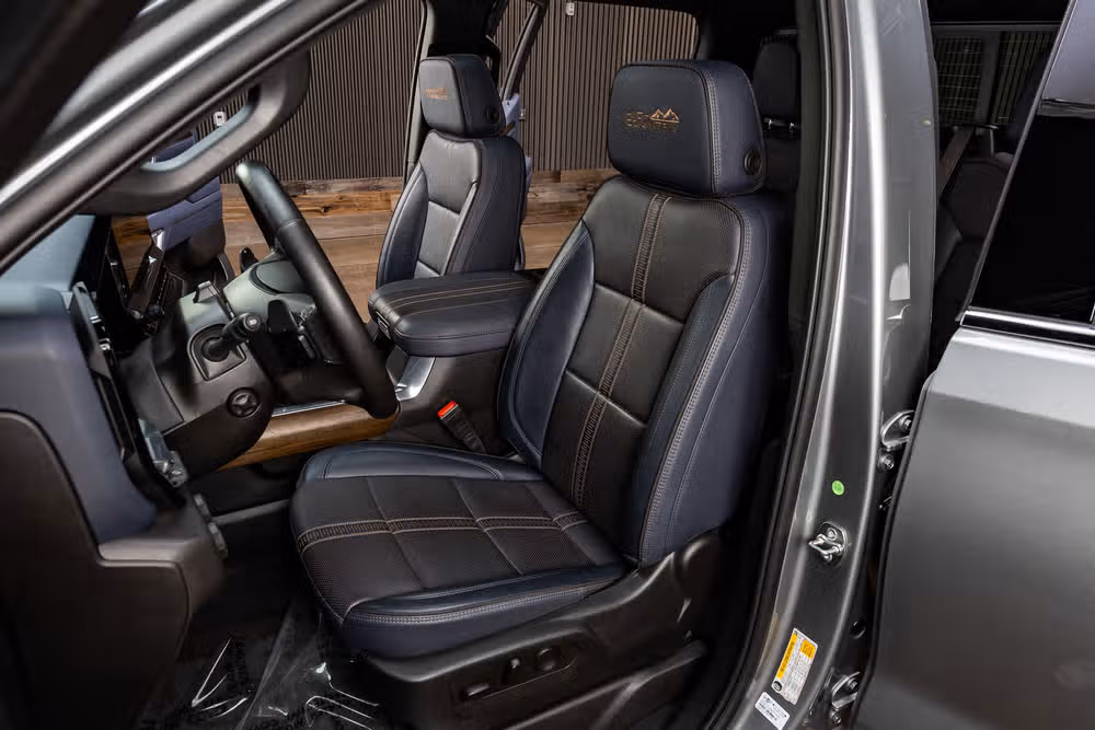 2025 Chevrolet Silverado 1500 High Country Crew Cab Image 30