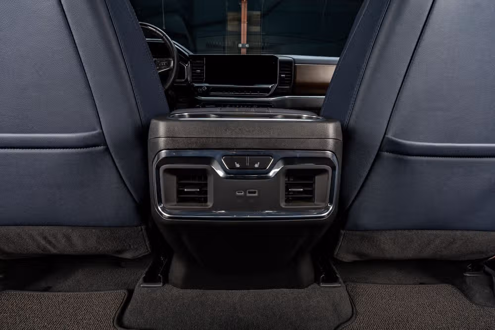 2025 Chevrolet Silverado 1500 High Country Crew Cab Image 34