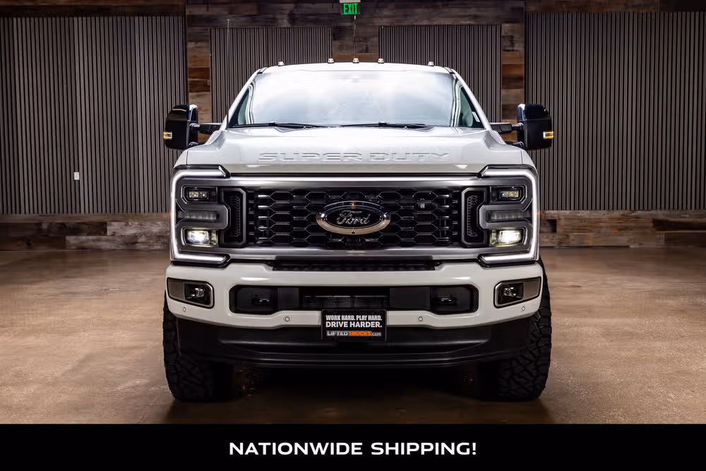 2026 Ford F-350 Super Duty Platinum Plus Crew Cab Image 4