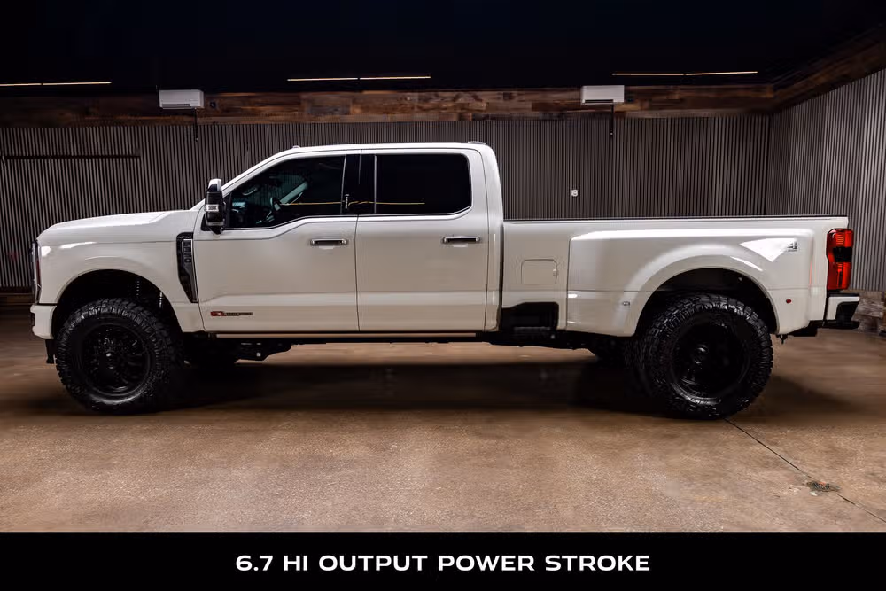 2026 Ford F-350 Super Duty Platinum Plus Crew Cab Image 6