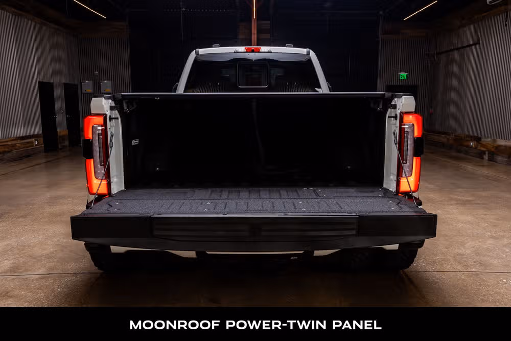2026 Ford F-350 Super Duty Platinum Plus Crew Cab Image 9