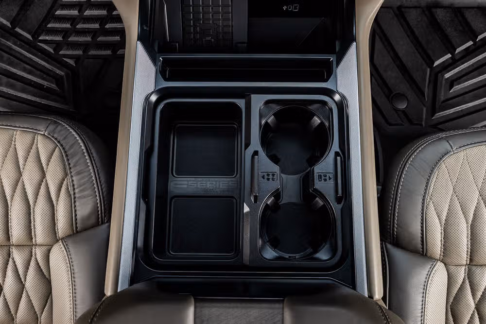 2026 Ford F-350 Super Duty Platinum Plus Crew Cab Image 28