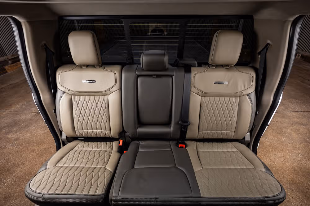 2026 Ford F-350 Super Duty Platinum Plus Crew Cab Image 36