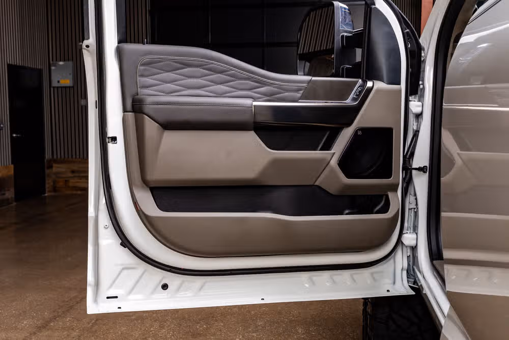 2026 Ford F-350 Super Duty Platinum Plus Crew Cab Image 37