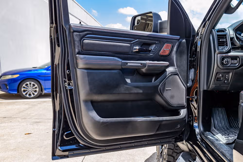 2025 Ram 1500 RHO Crew Cab Image 38