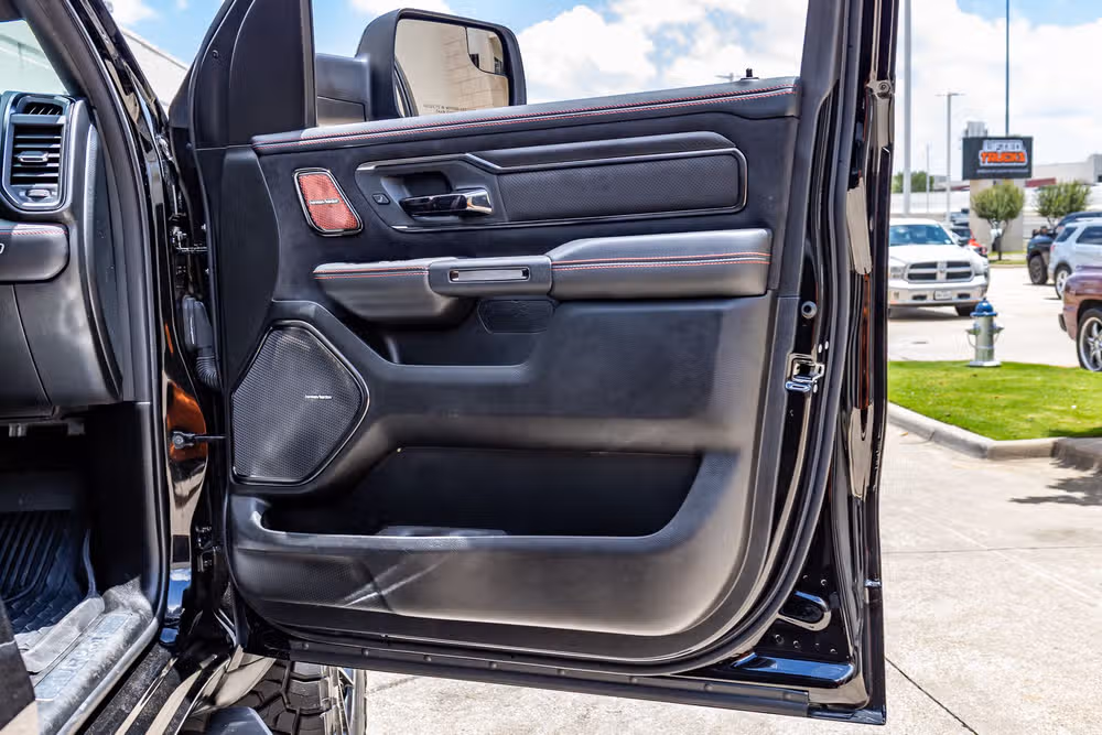 2025 Ram 1500 RHO Crew Cab Image 39