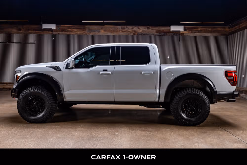 2025 Ford F-150 Raptor SuperCrew Image 5
