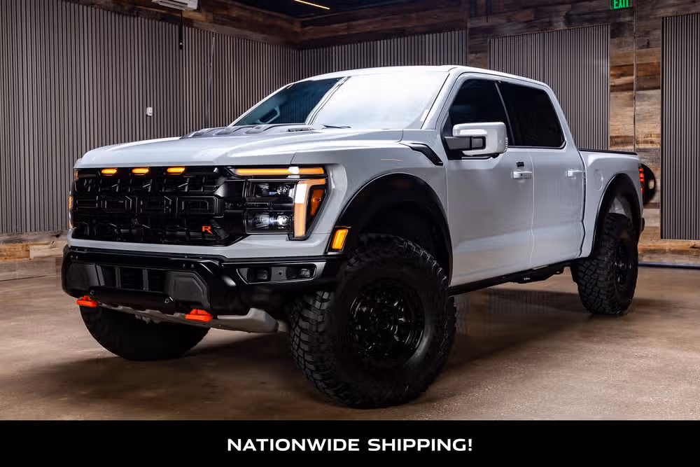 2025 Ford F-150 Raptor SuperCrew Image 4