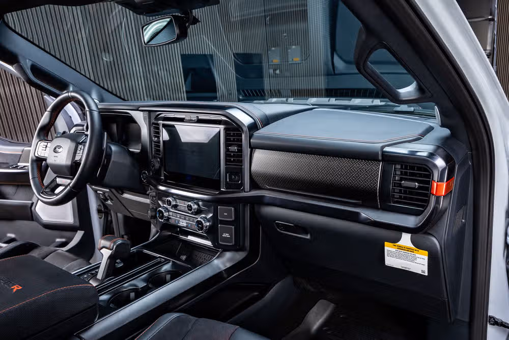 2025 Ford F-150 Raptor SuperCrew Image 16