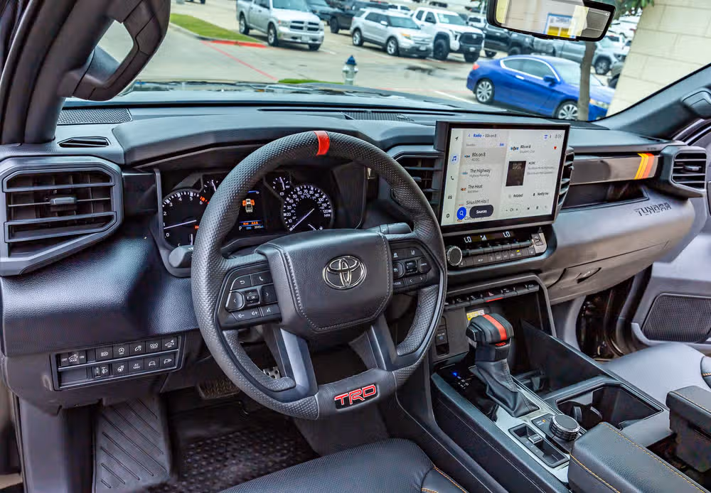 2026 Toyota Tundra SR5 CrewMax Image 17