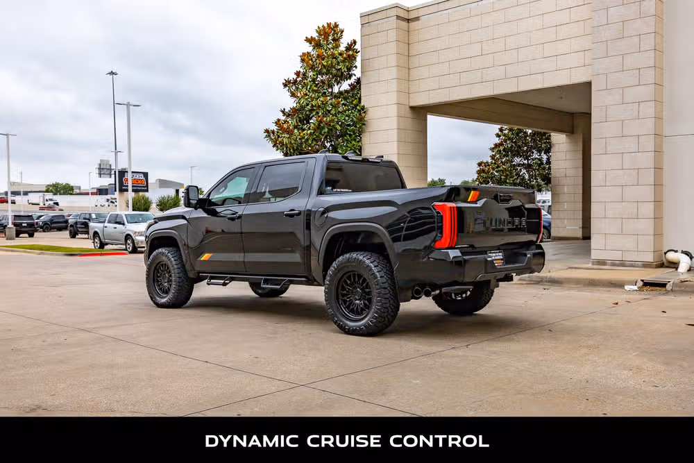2026 Toyota Tundra SR5 CrewMax Image 7