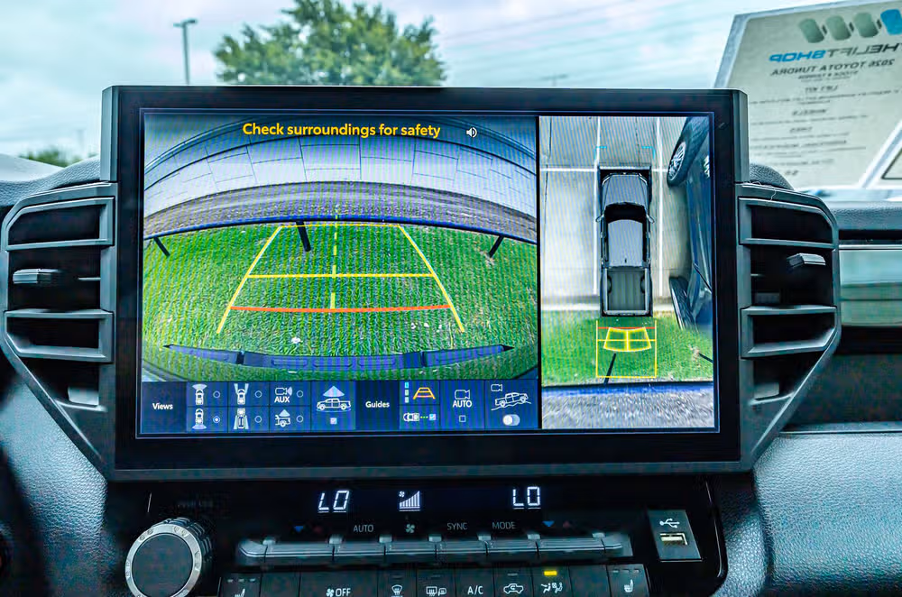2026 Toyota Tundra SR5 CrewMax Image 41