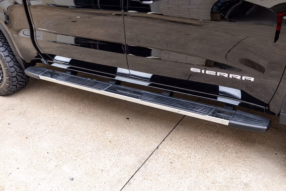 2024 GMC Sierra 1500 SLT Crew Cab Image 13