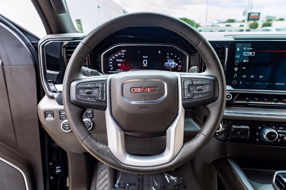 2024 GMC Sierra 1500 SLT Crew Cab Image 19