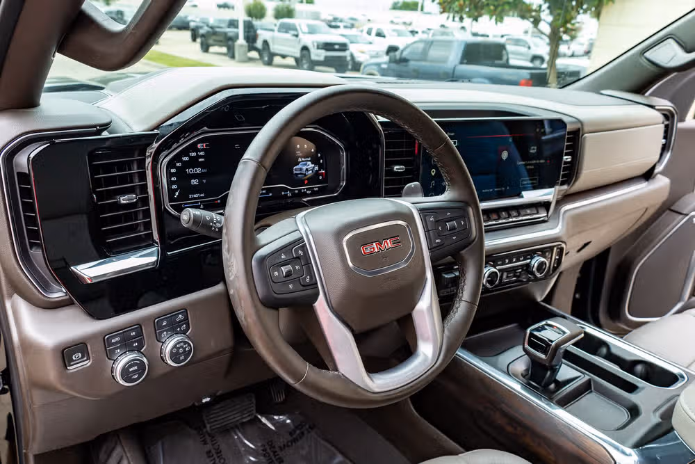 2024 GMC Sierra 1500 SLT Crew Cab Image 17