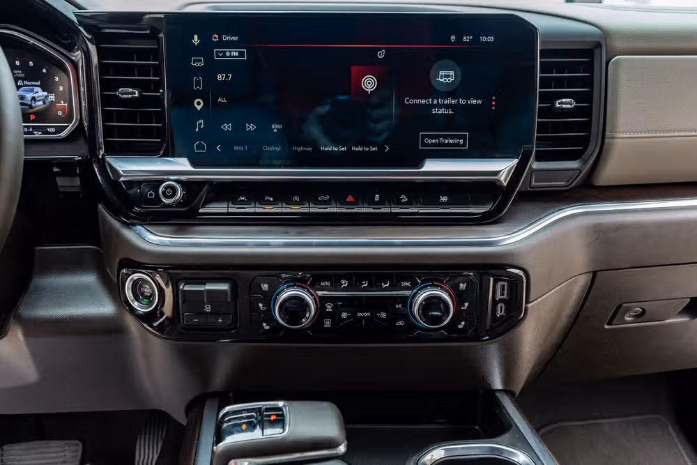 2024 GMC Sierra 1500 SLT Crew Cab Image 24