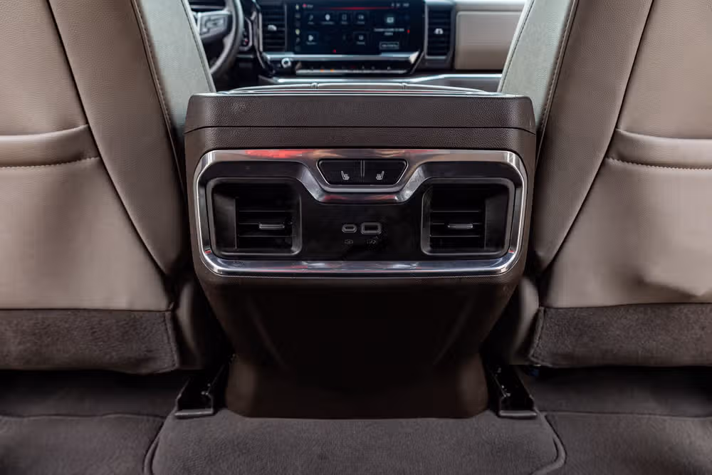 2024 GMC Sierra 1500 SLT Crew Cab Image 33